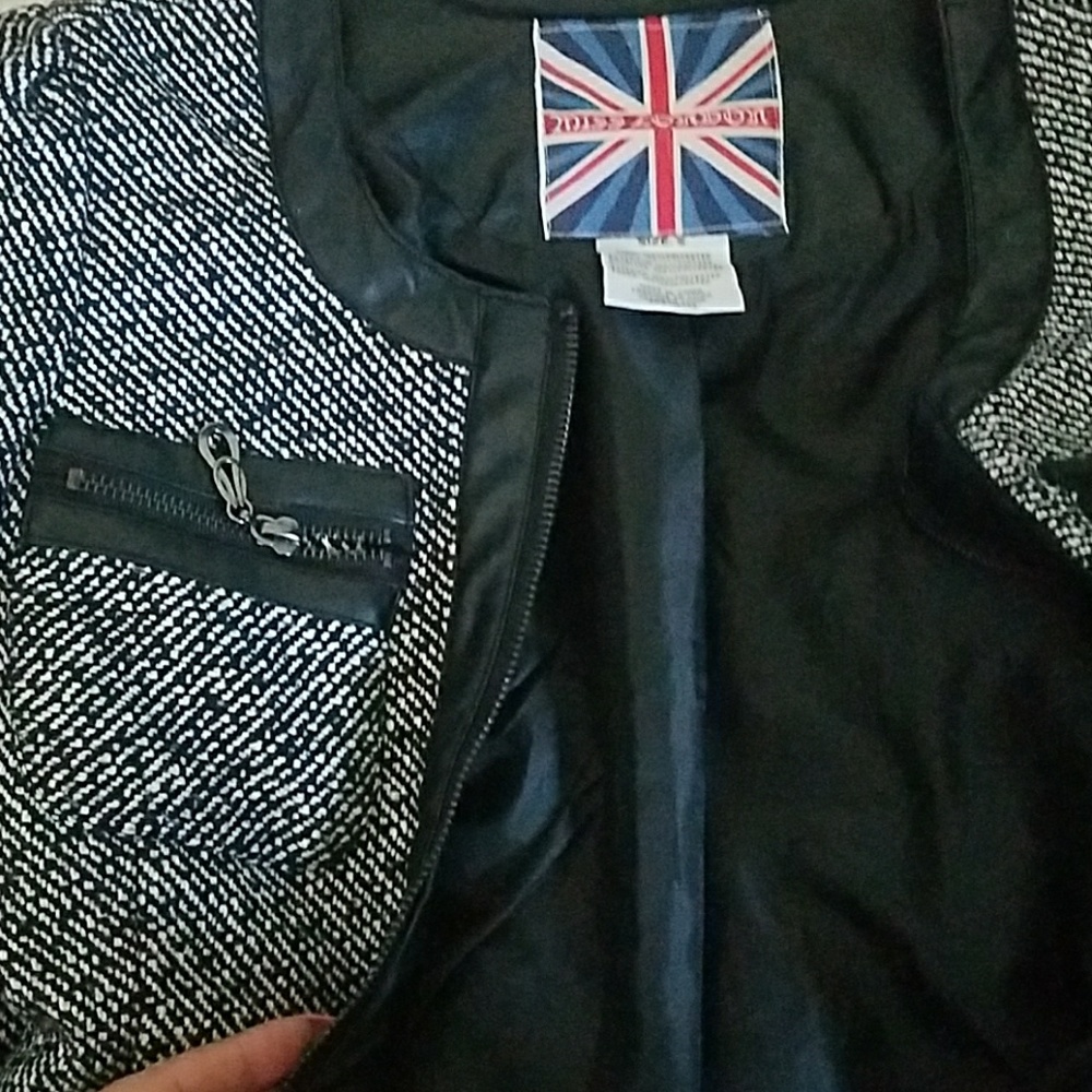 Jacket - Picture 4 of 5